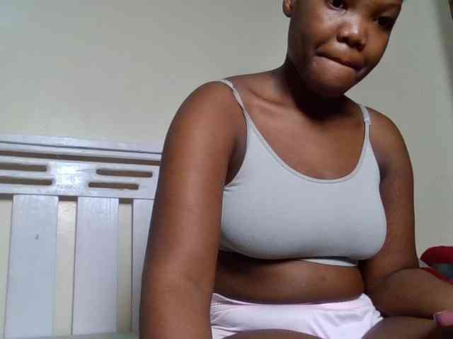 Sexyicey webcam
