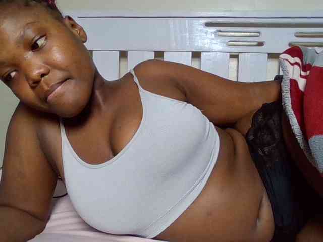 Sexyicey webcam