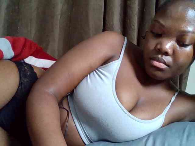 Sexyicey webcam