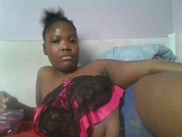 Sexyicey webcam