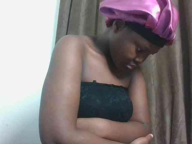Sexyicey webcam