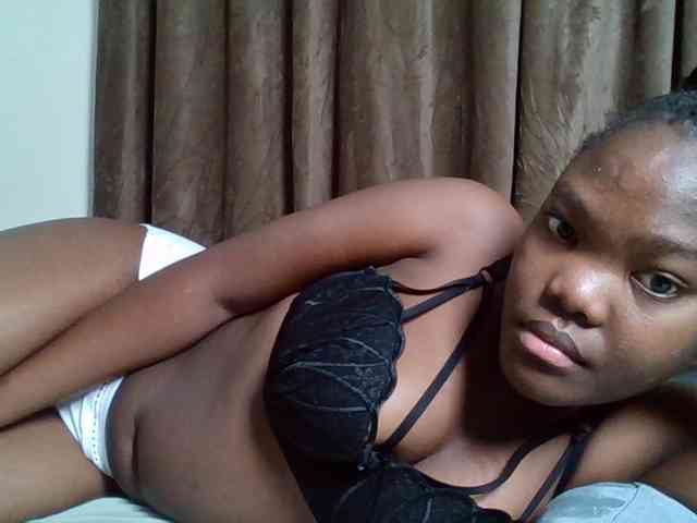 Sexyicey webcam