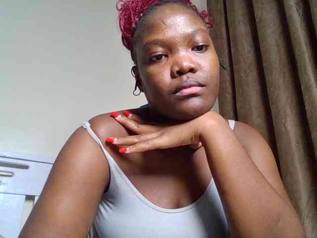 Sexyicey webcam