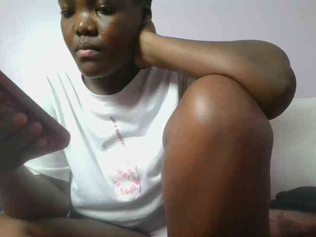 Sexyicey webcam