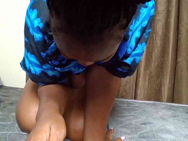 Sexyicey webcam