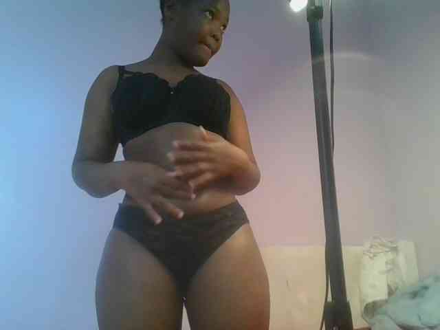 Sexyicey webcam
