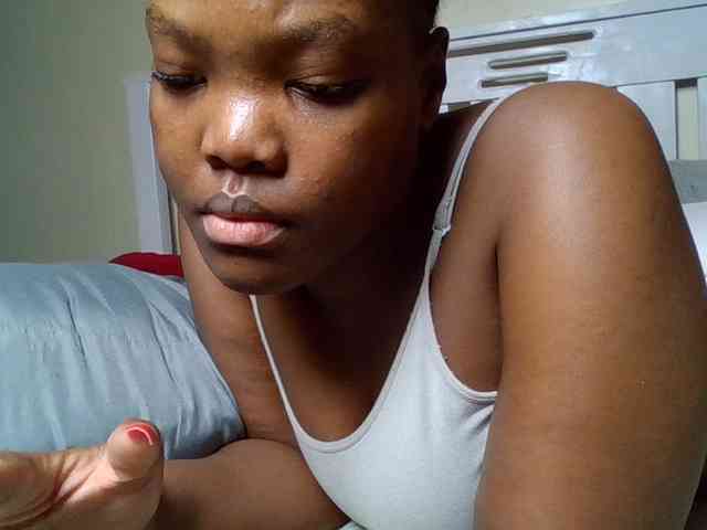 Sexyicey webcam