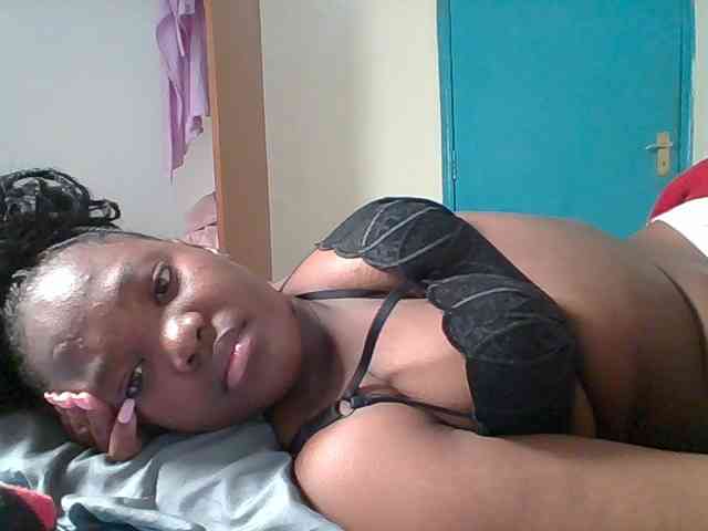Sexyicey webcam