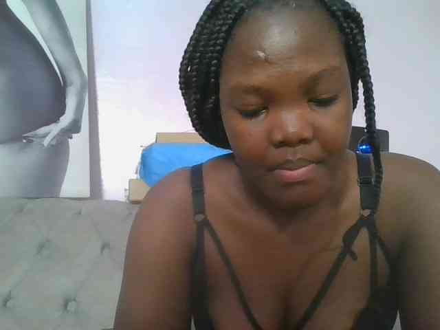 Sexyicey webcam