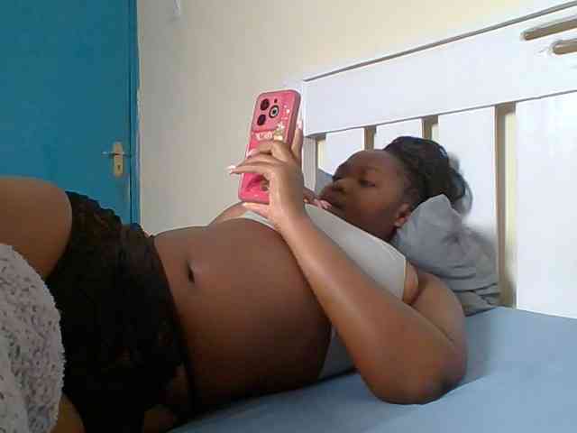 Sexyicey webcam