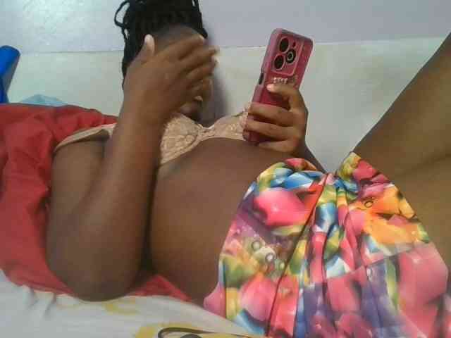 Sexyicey webcam