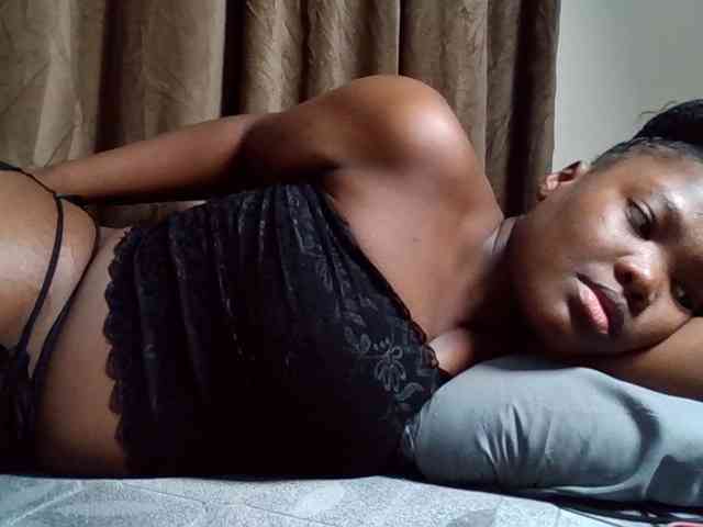Sexyicey webcam
