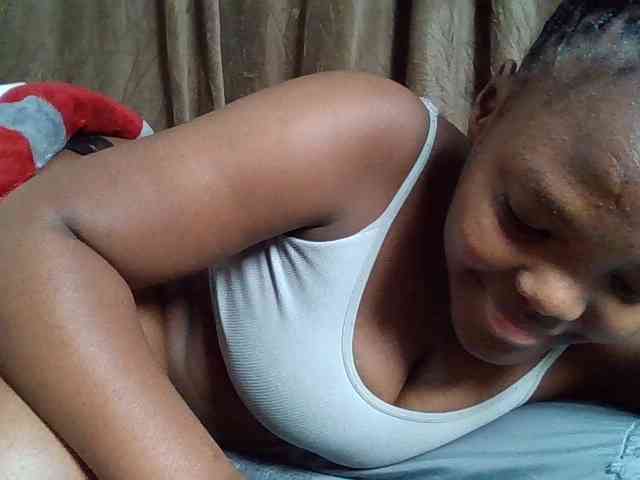 Sexyicey webcam