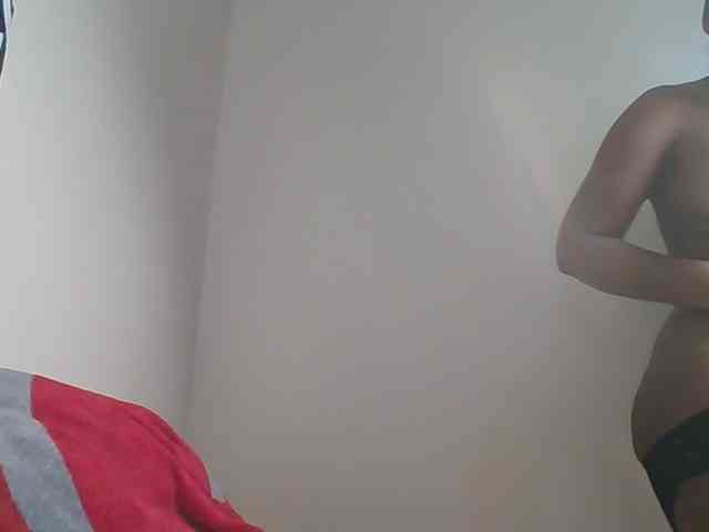 Sexyicey webcam