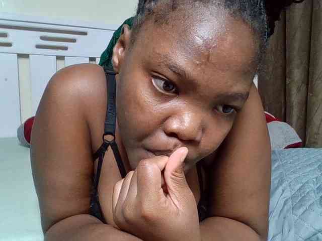 Sexyicey webcam