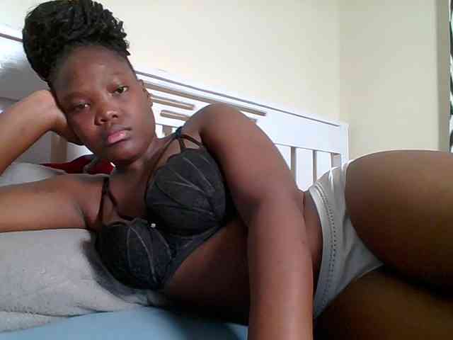 Sexyicey webcam