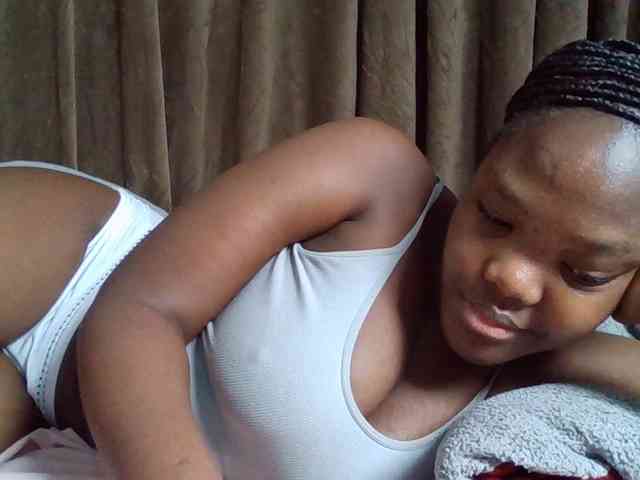 Sexyicey webcam
