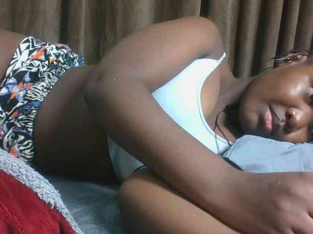 Sexyicey webcam