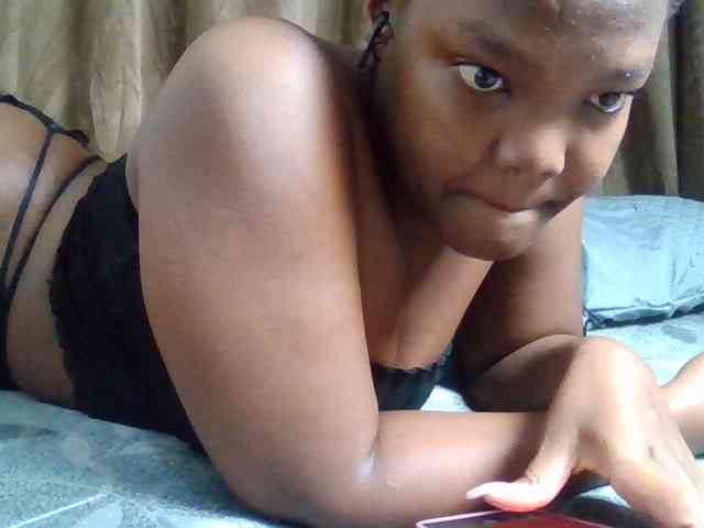 Sexyicey webcam