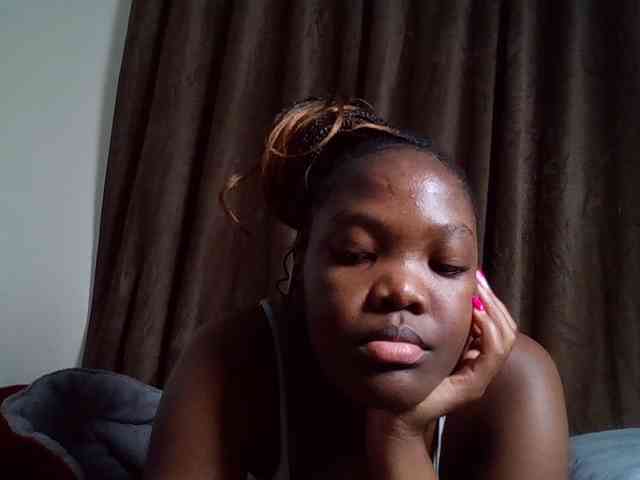 Sexyicey webcam