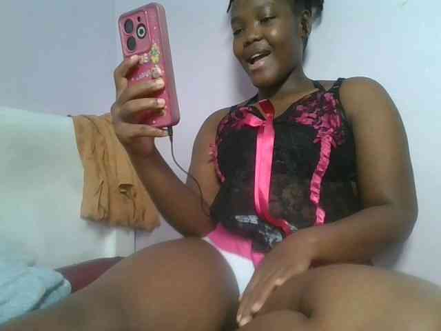 Sexyicey webcam