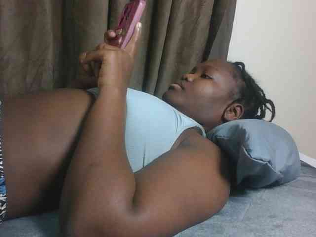 Sexyicey webcam
