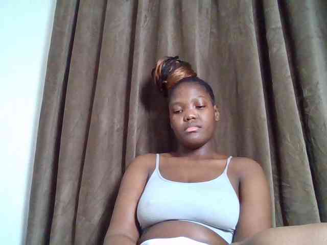 Sexyicey webcam