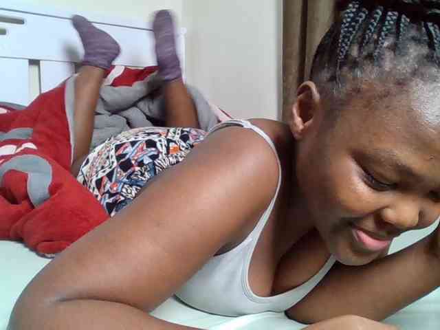 Sexyicey webcam