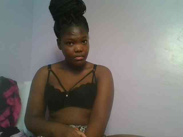 Sexyicey webcam