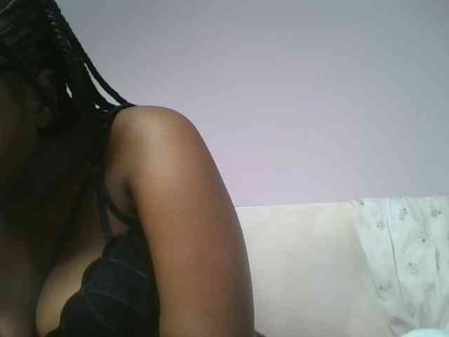 Sexyicey webcam