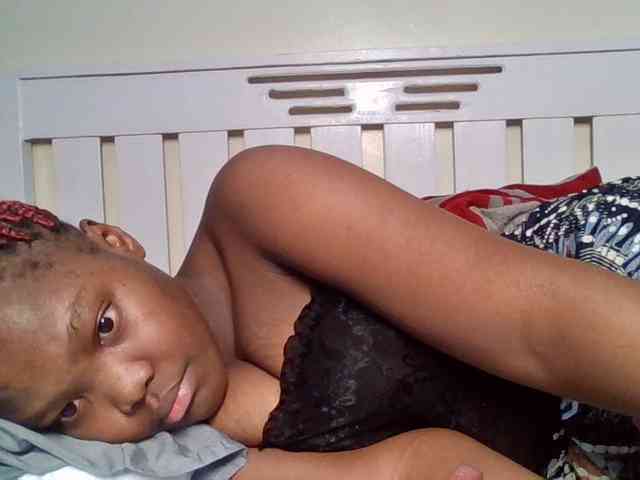 Sexyicey webcam