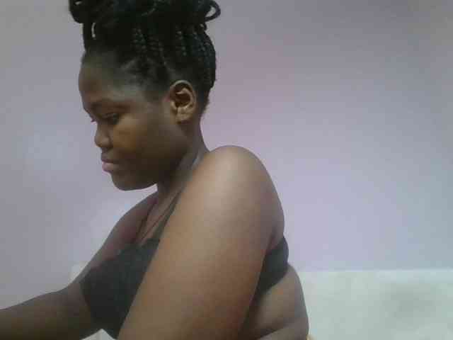 Sexyicey webcam