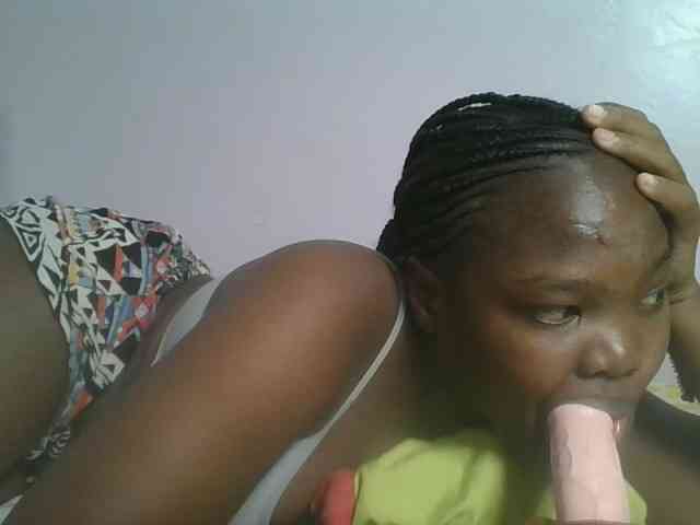 Sexyicey webcam