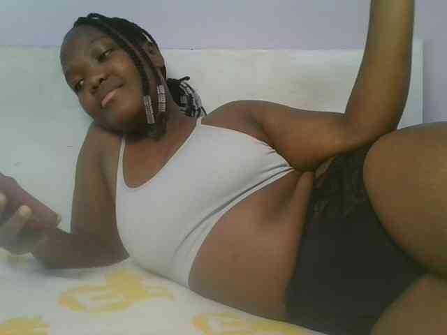 Sexyicey webcam