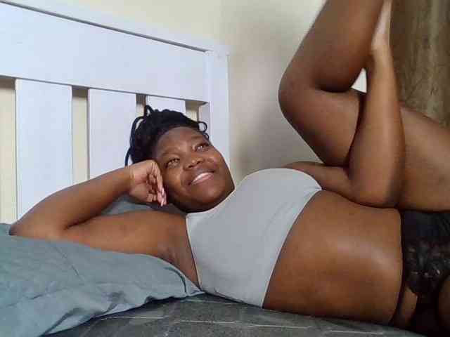Sexyicey webcam
