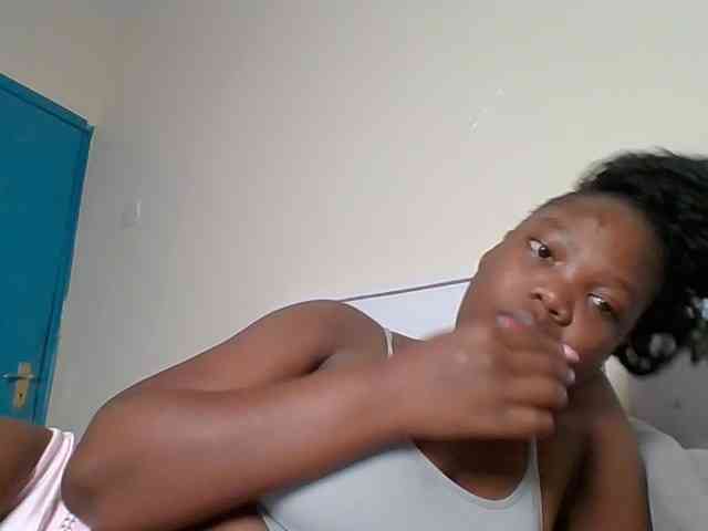 Sexyicey webcam