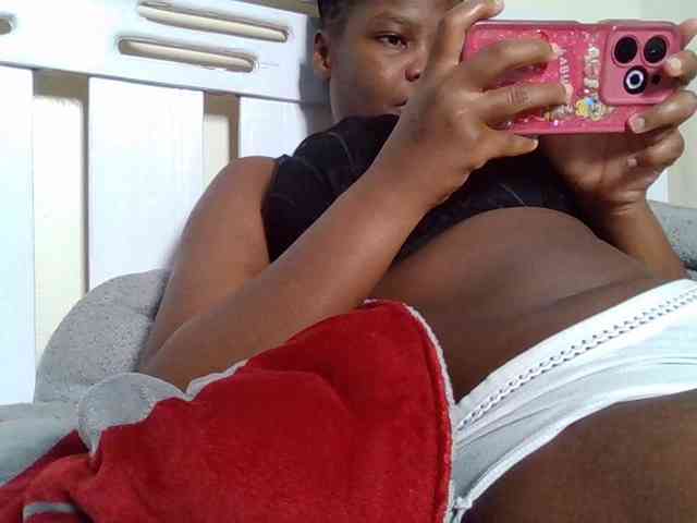 Sexyicey webcam
