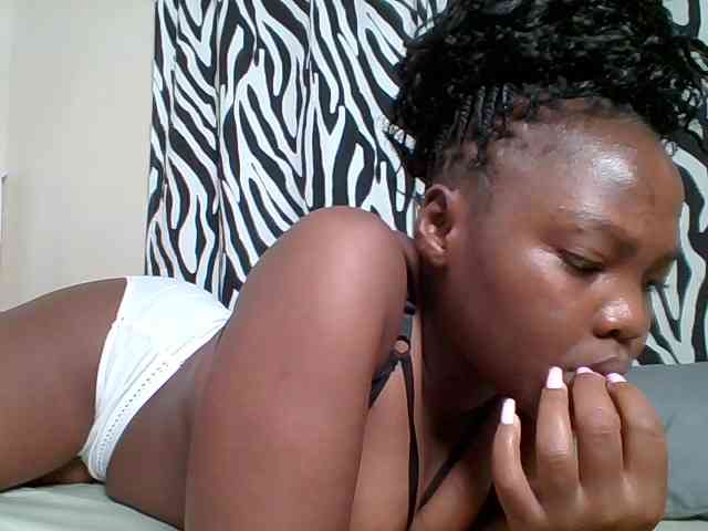 Sexyicey webcam