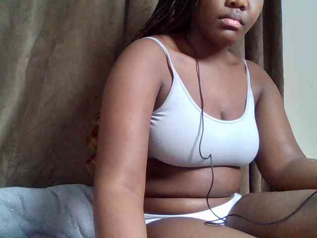 Sexyicey webcam