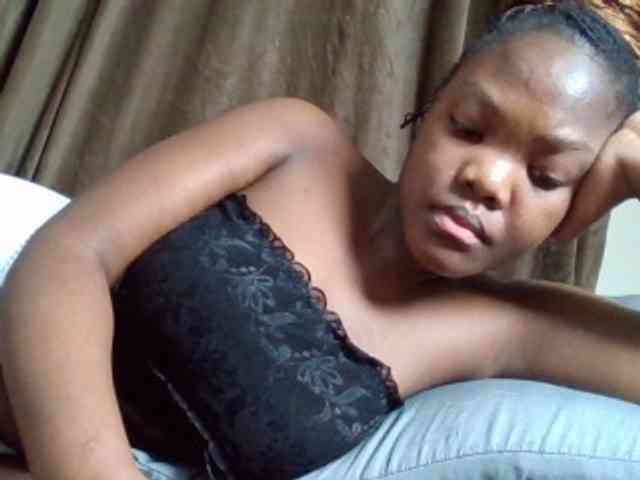 Sexyicey webcam