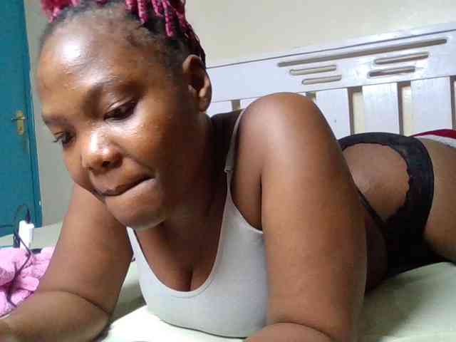 Sexyicey webcam