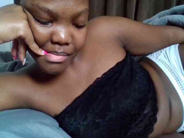 Sexyicey webcam