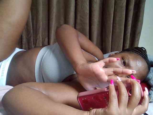 Sexyicey webcam