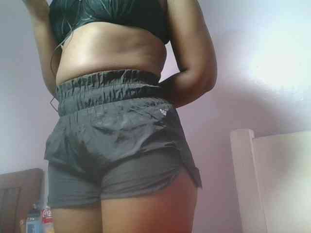 Sexyicey webcam