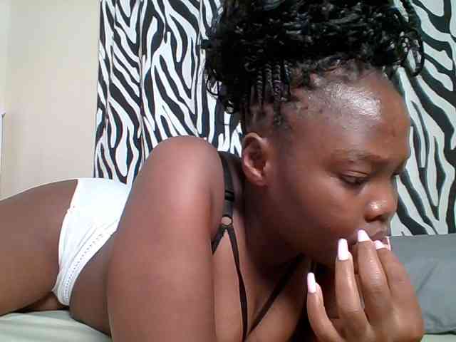 Sexyicey webcam