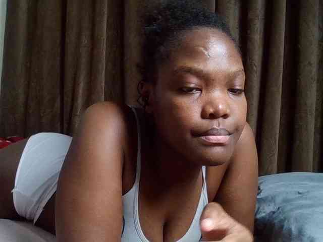 Sexyicey webcam