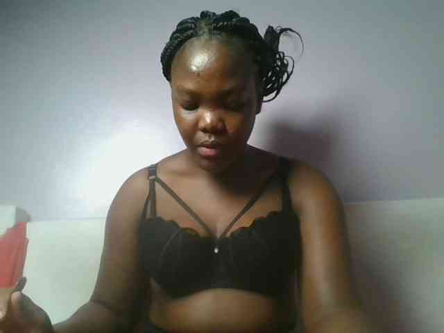 Sexyicey webcam