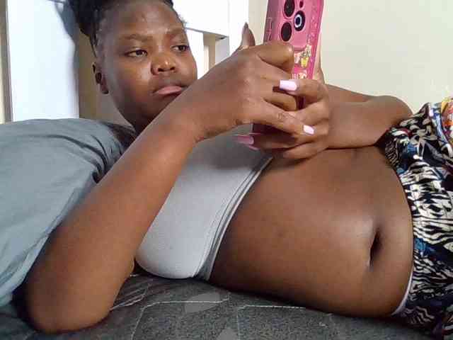 Sexyicey webcam