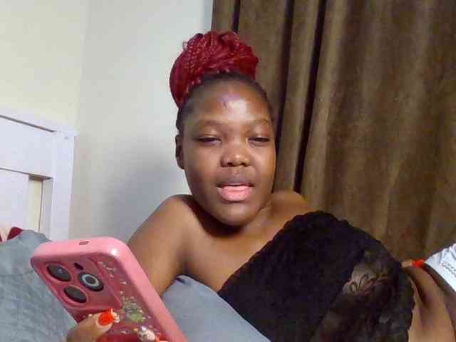 Sexyicey webcam