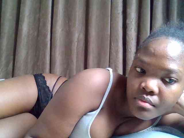 Sexyicey webcam